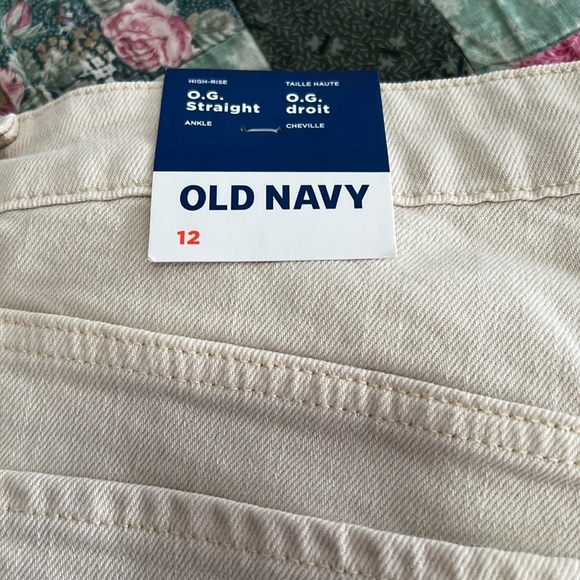 Old Navy - Cream Pants - New with Tags - Picture 2 of 2